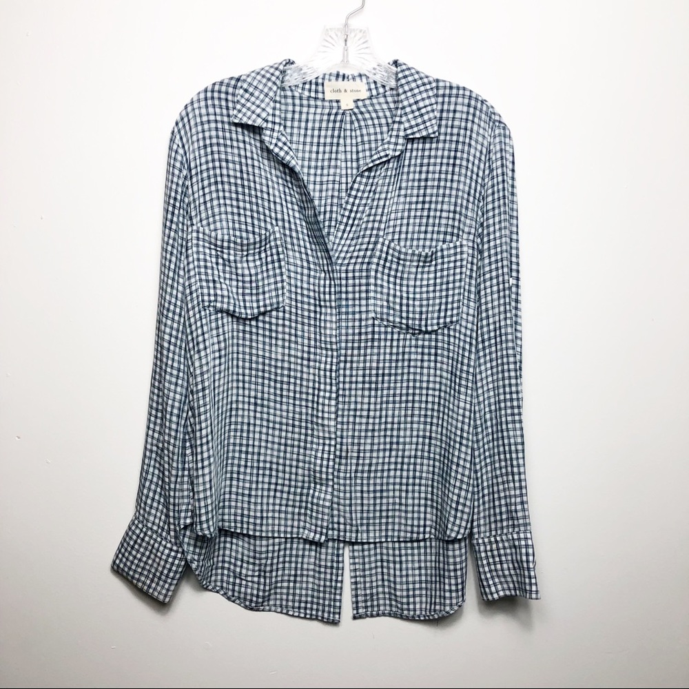 Cloth and stone plaid button down top